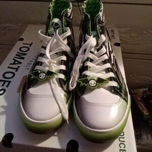 GroundUp Beetlejuice Green, White, BLK Hi Top Sneakers